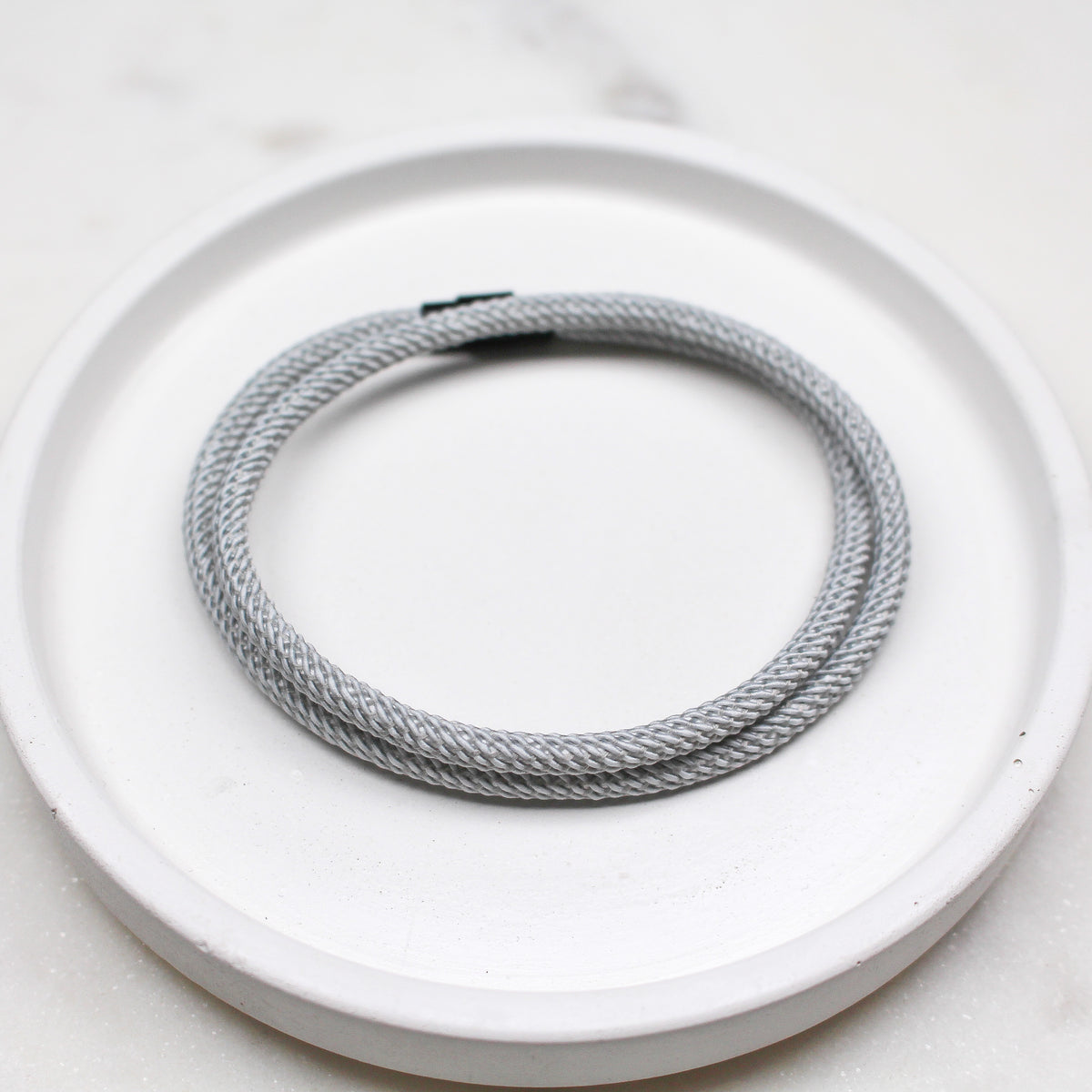 TYLER BRACELET GREY - Black & Bloom