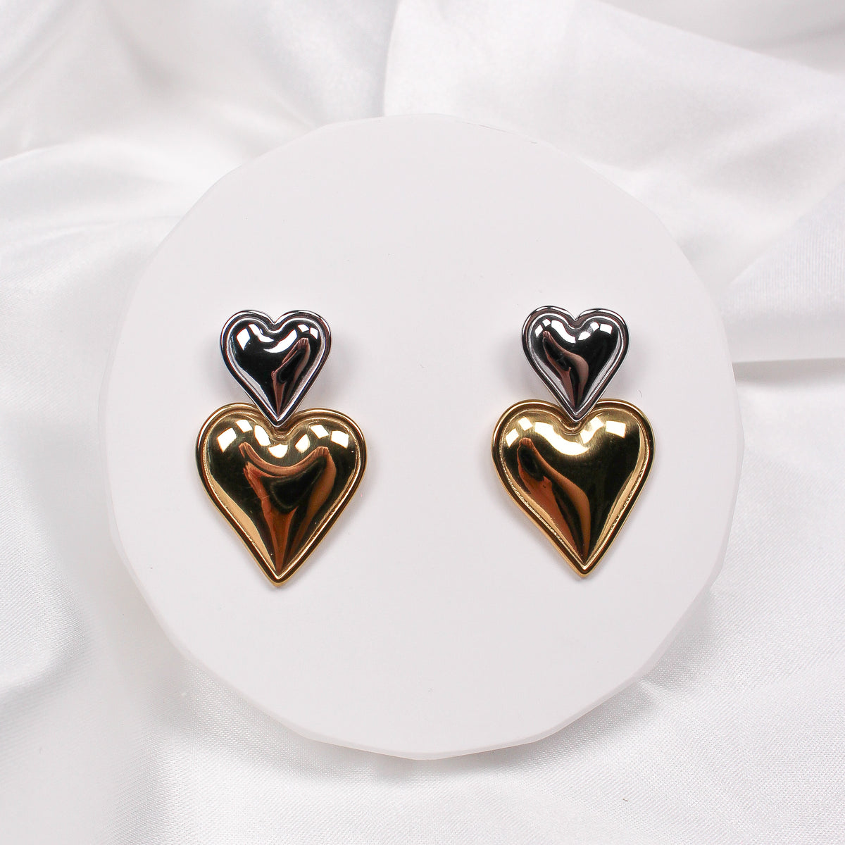 AMOUR EARRINGS - Black & Bloom