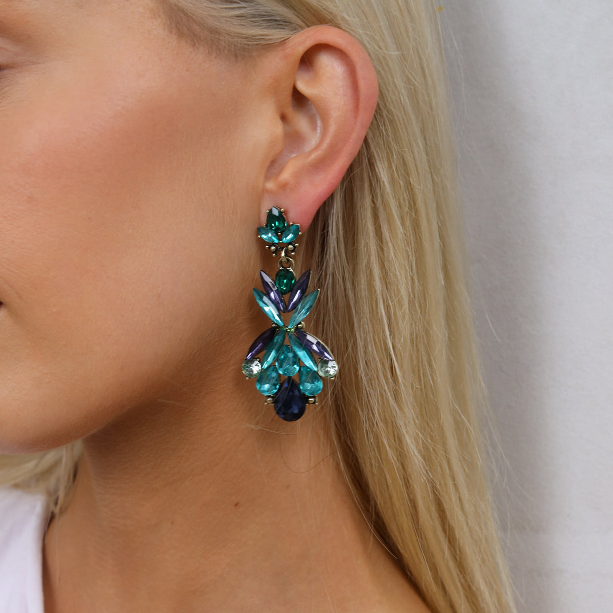ARIA EARRINGS - Black & Bloom