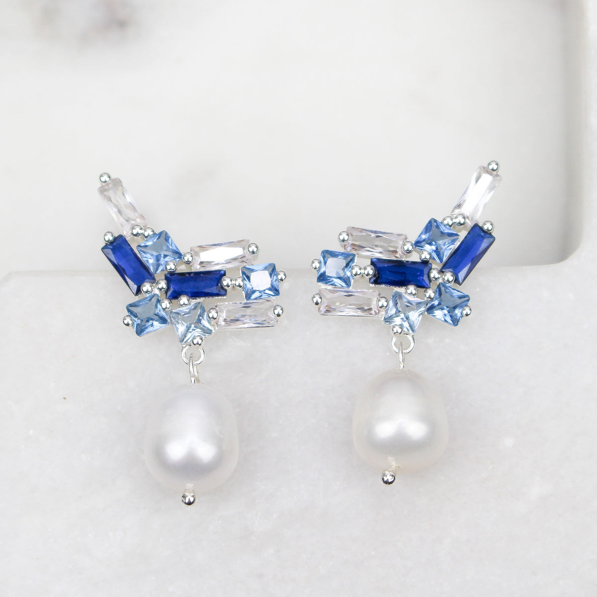 TIA EARRINGS BLUE - Black & Bloom