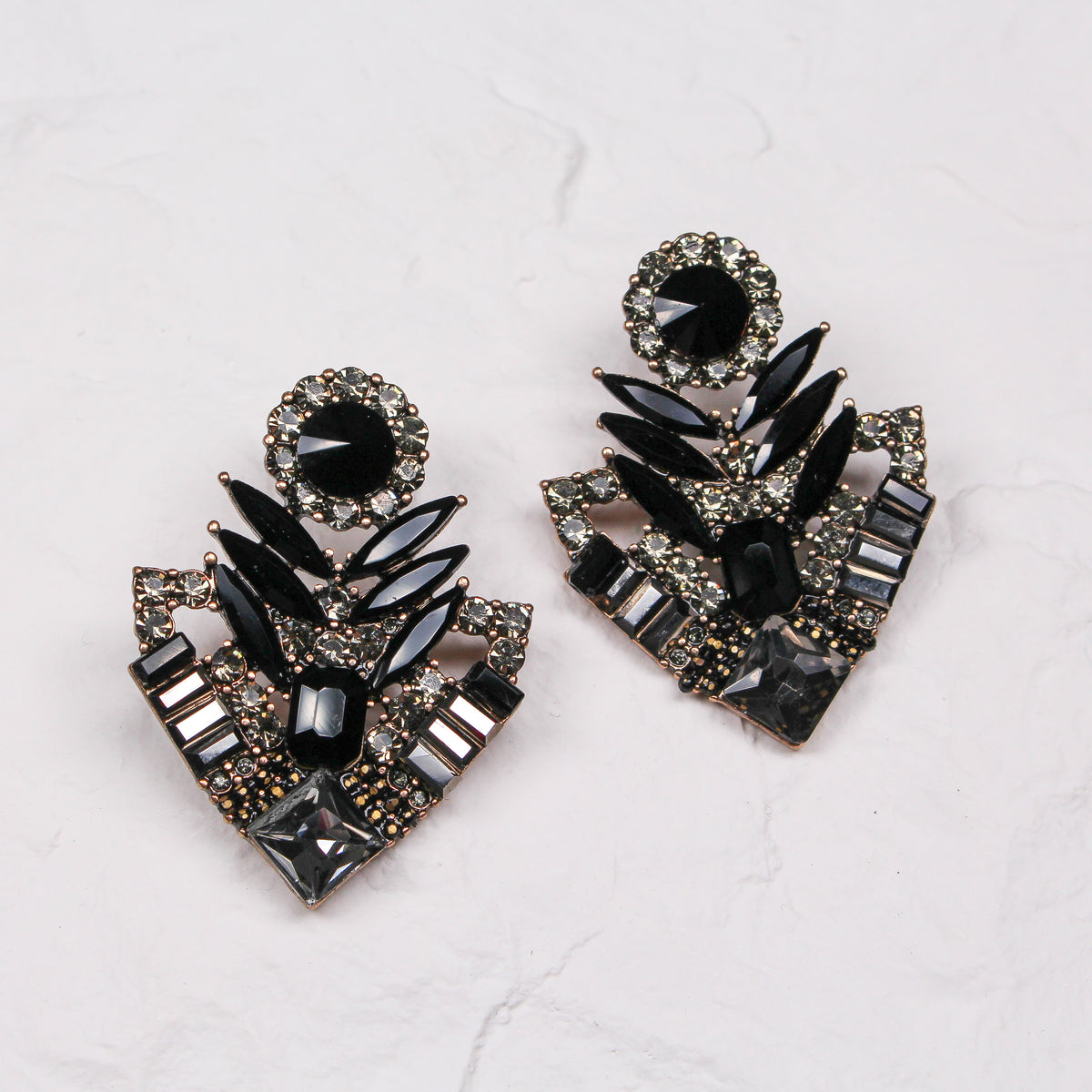 CAMILA EARRINGS NOIR - Black & Bloom