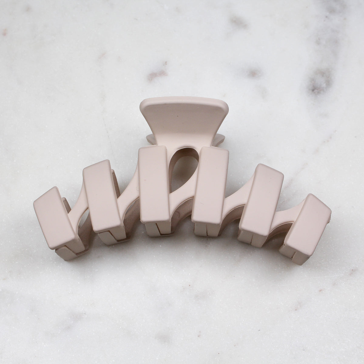 MOLLY HAIR CLAW - Black & Bloom
