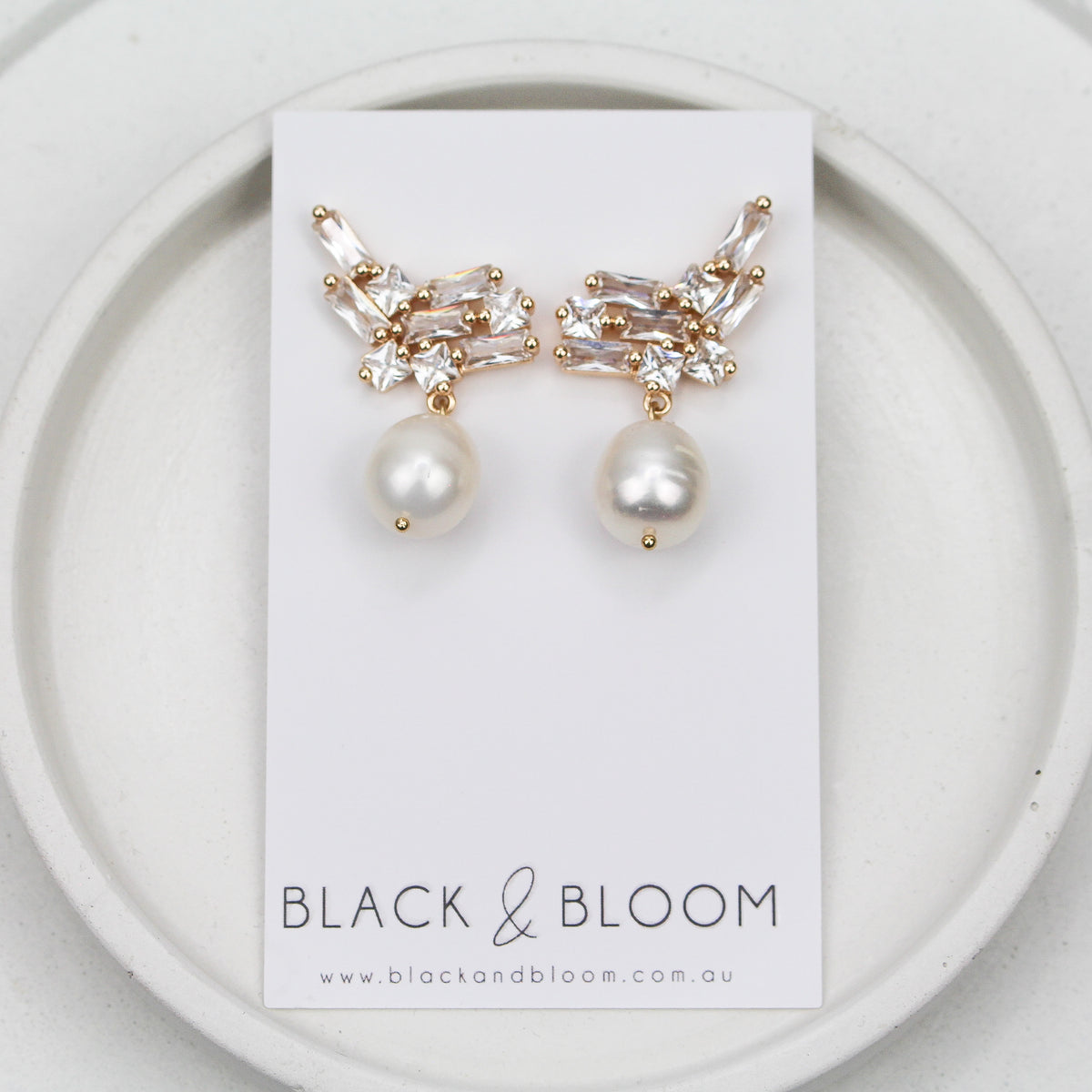 PRE ORDER - TIA EARRINGS GOLD - Black & Bloom