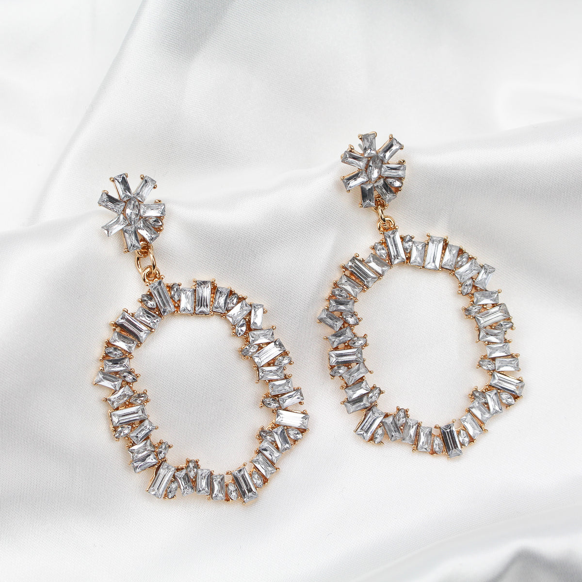 ALEX EARRINGS - Black & Bloom