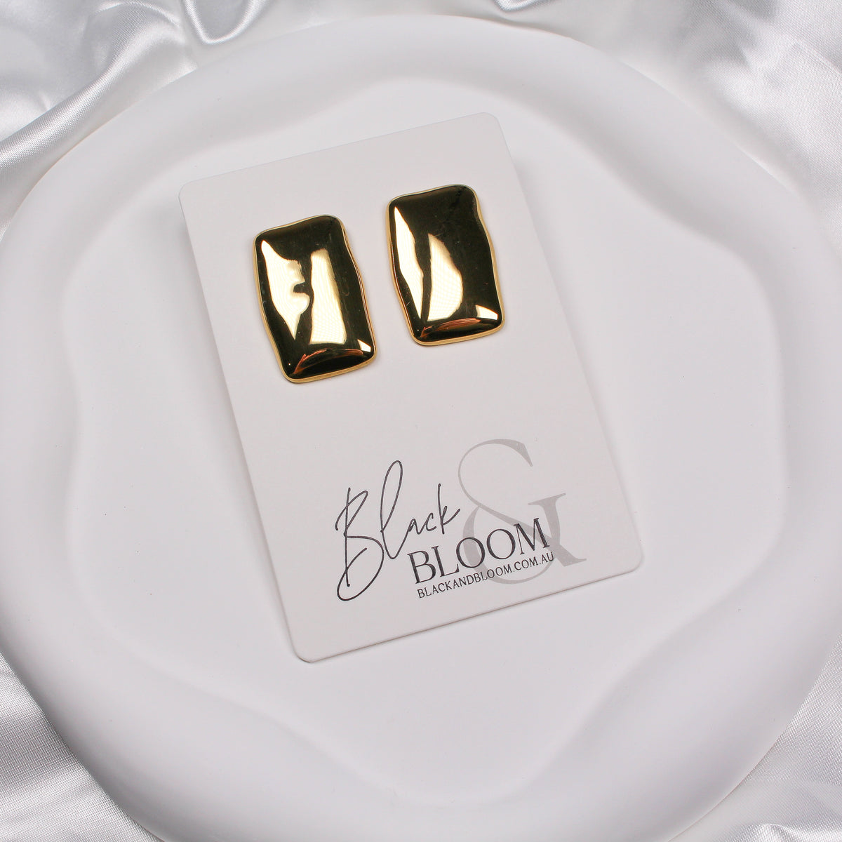 EMBER EARRINGS - Black & Bloom