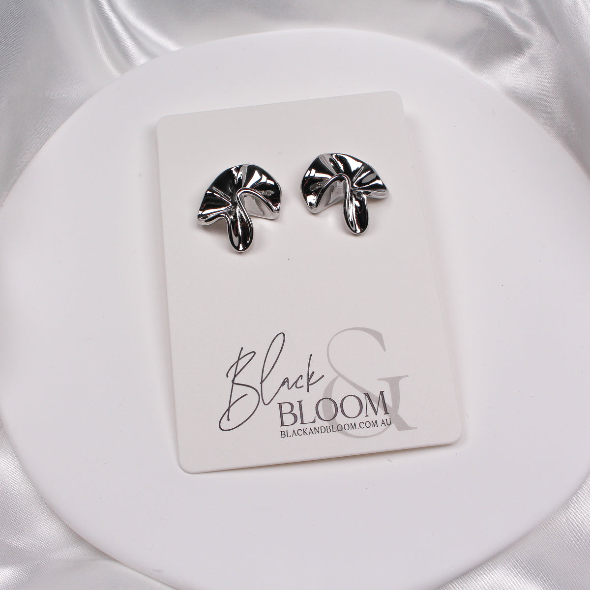RHODES EARRINGS SILVER - Black & Bloom