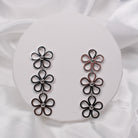 FLEUR EARRINGS - SILVER - Black & Bloom