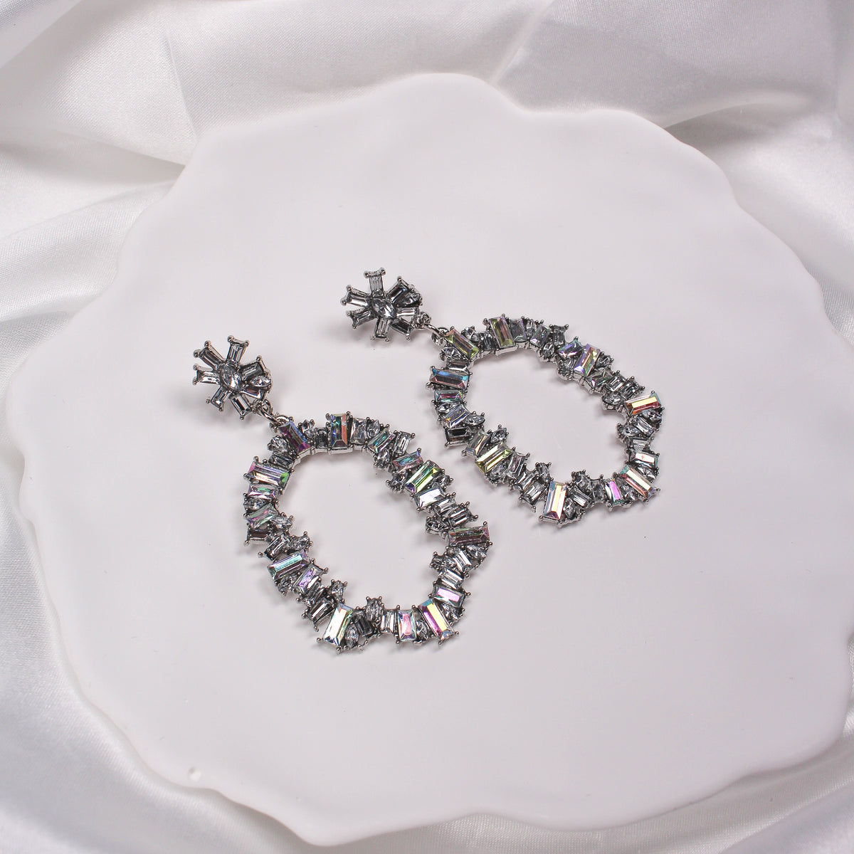 ALEX EARRINGS SILVER - Black & Bloom