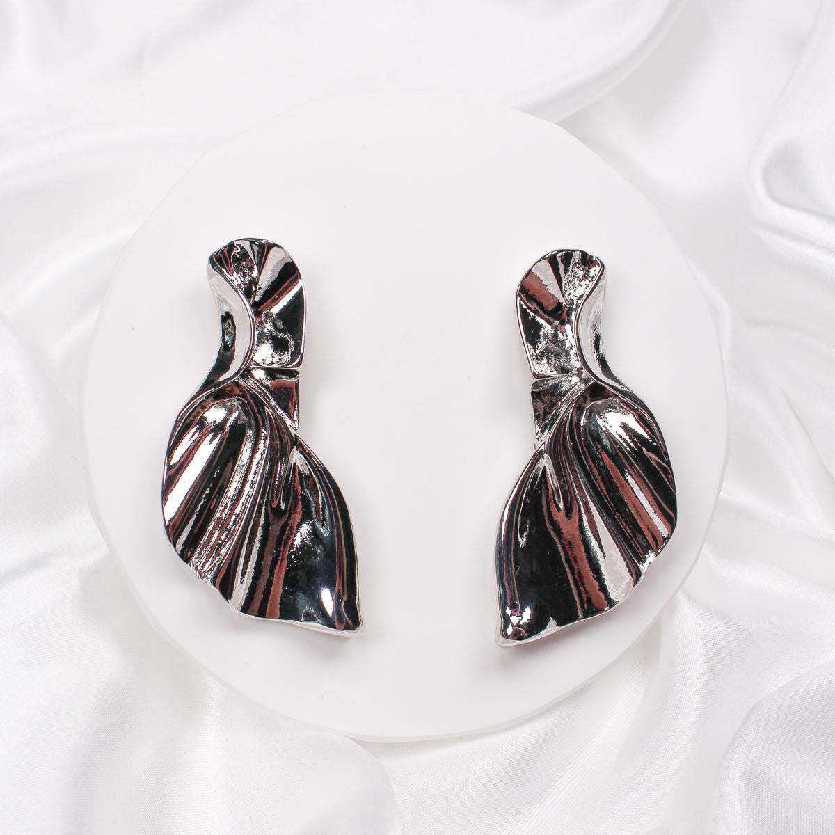ASTA EARRINGS - SILVER - Black & Bloom