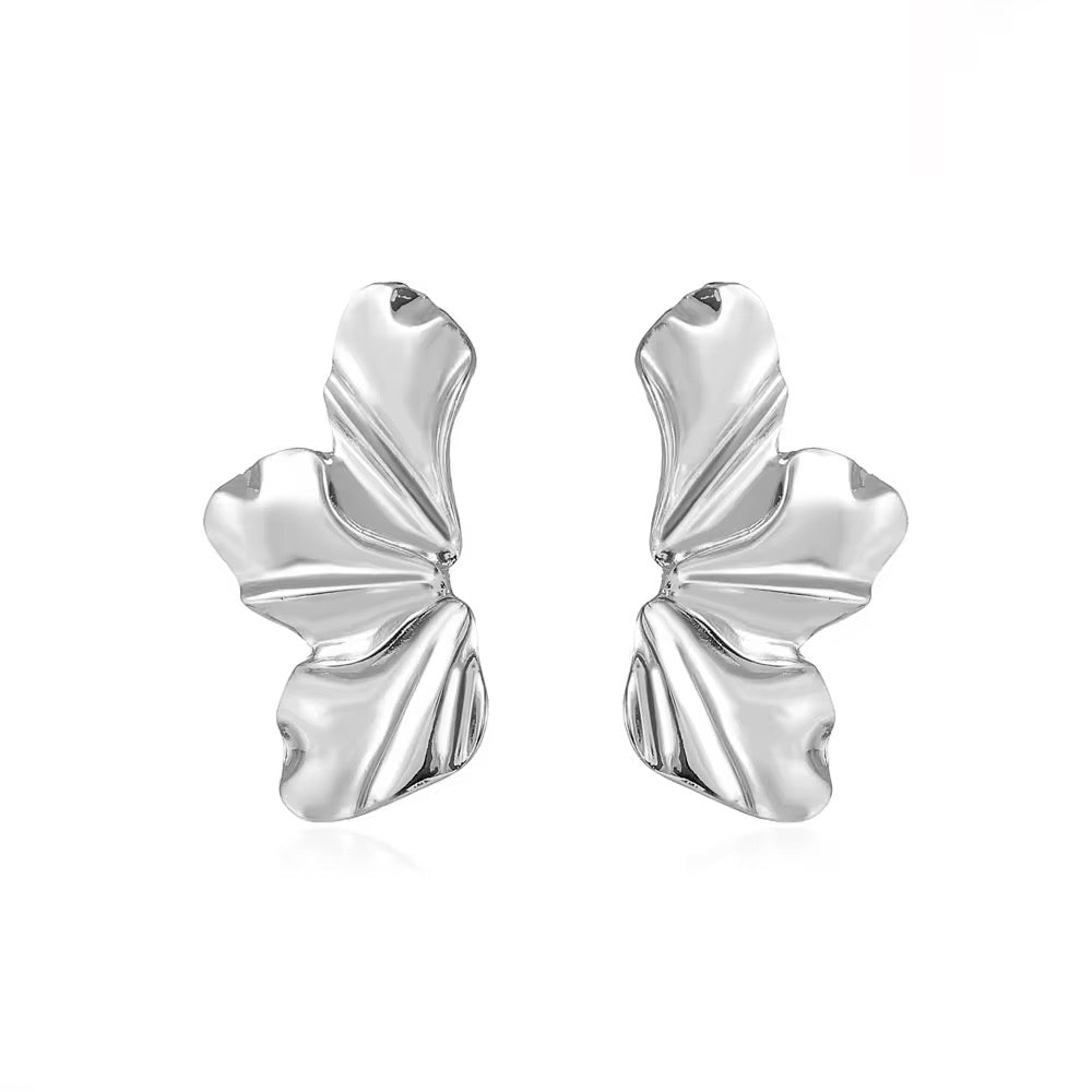OLIVIA - SILVER (CLIP ON) - Black & Bloom