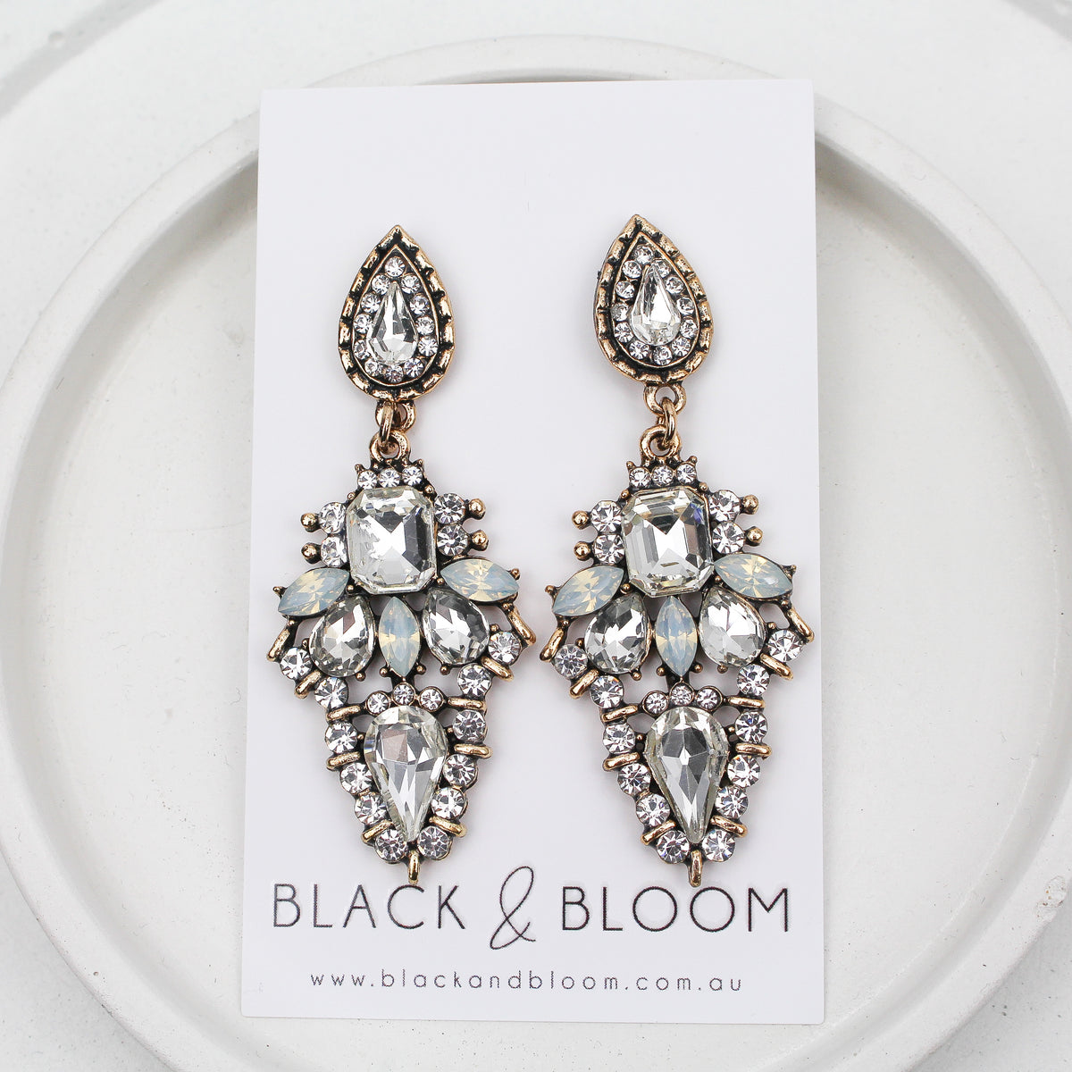 SOPHIA EARRINGS WHITE - Black & Bloom